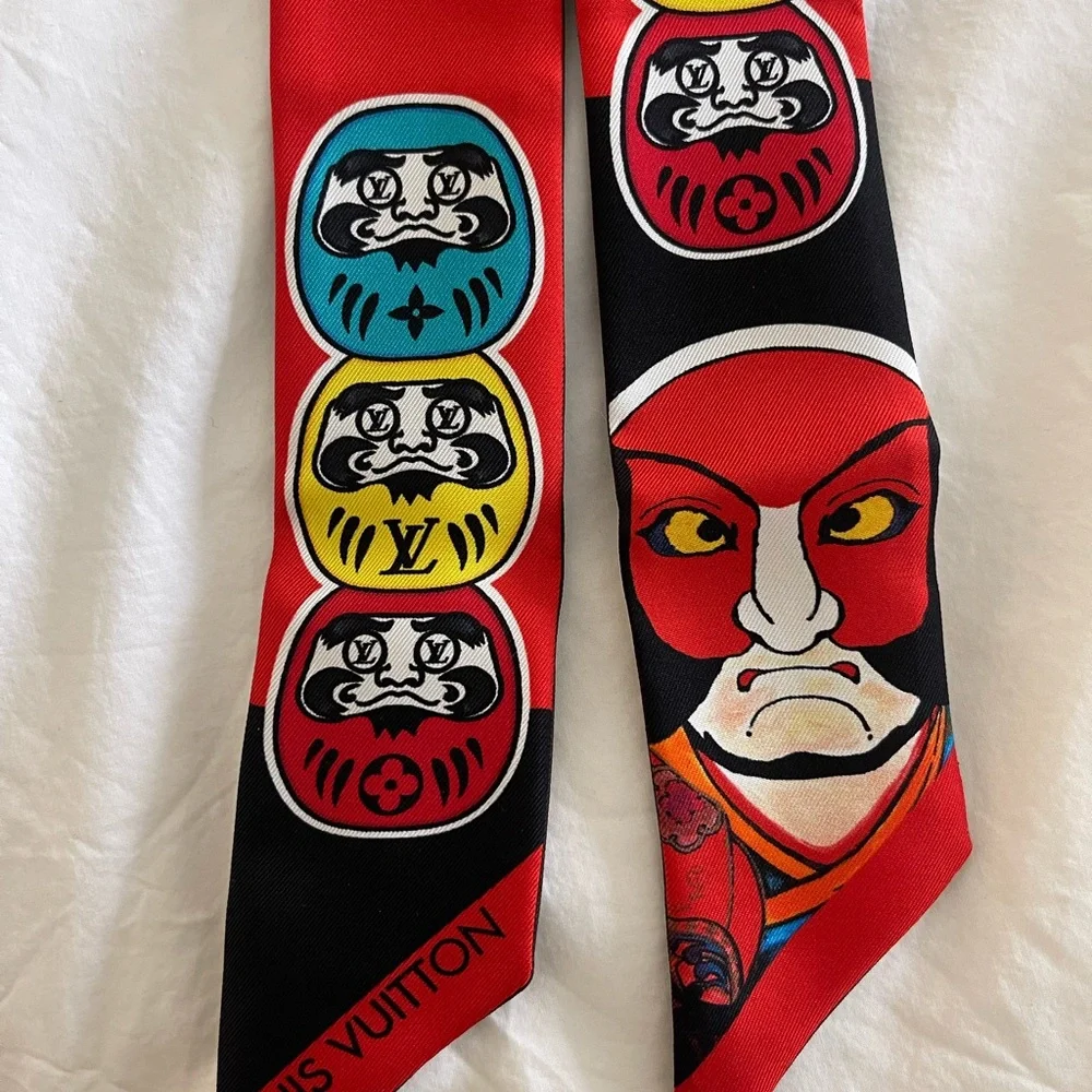 LOUIS VUITTON Kansai Yamamoto Daruma Kabuki Monogram Scarf Twilly - Picture 2 of 9